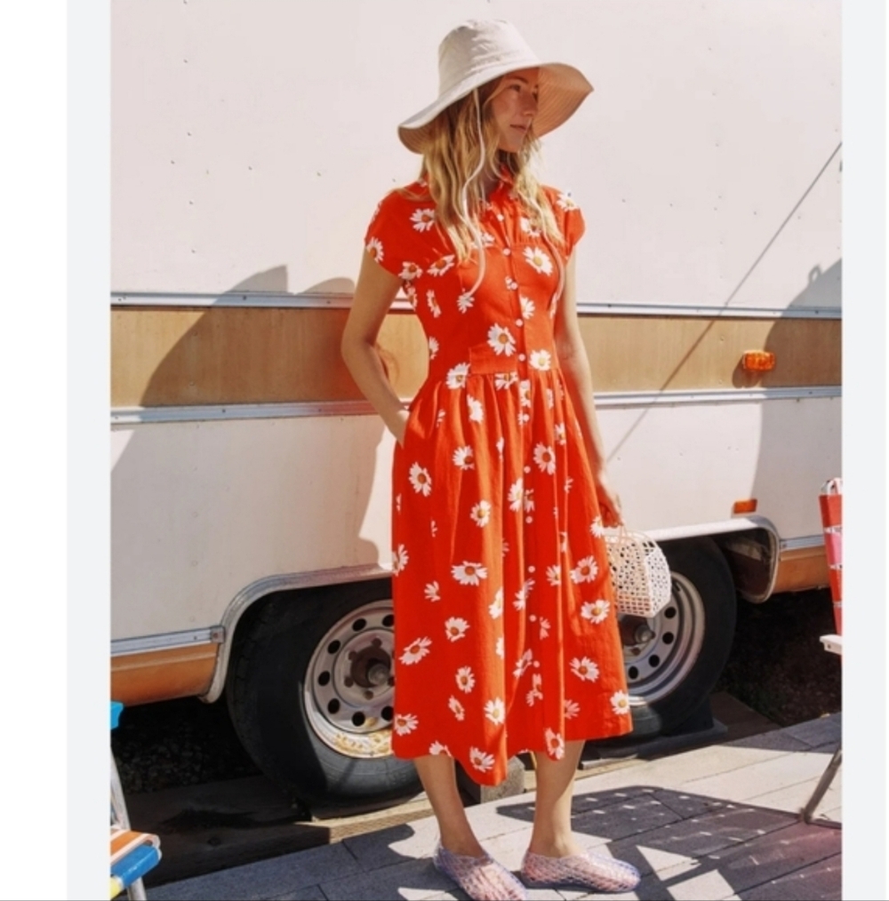 Lisa Says Gah The Joan Dress Red Daisy Print Midi Button Down XS